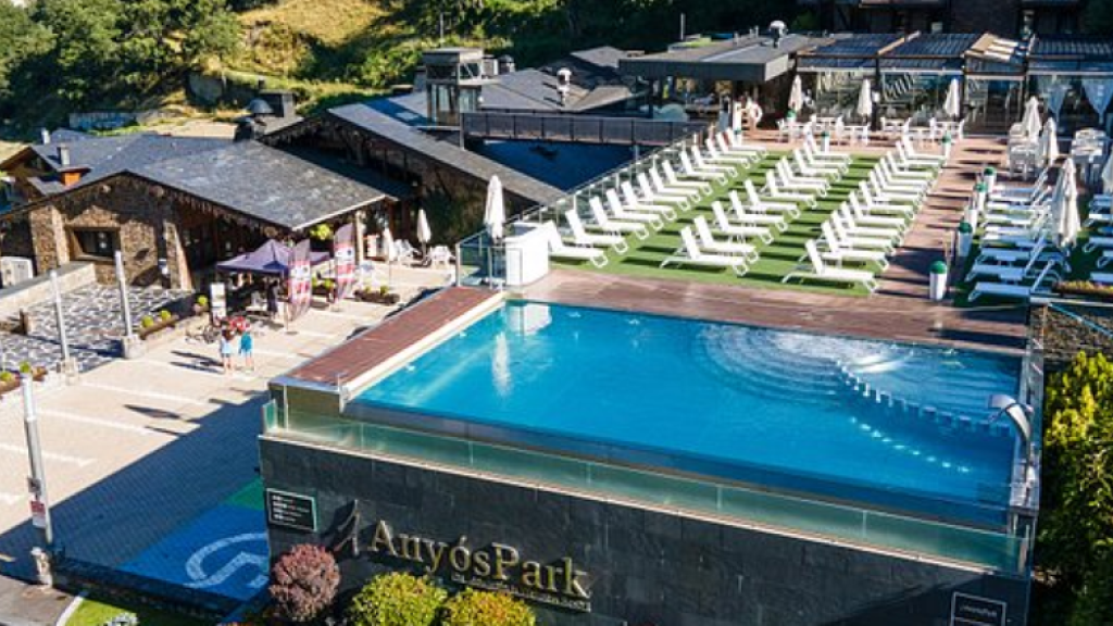 pool